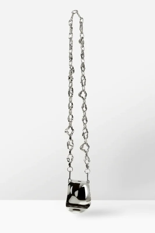 Elegant Temperament Published By Coin Purse Chrome Wavy Chain